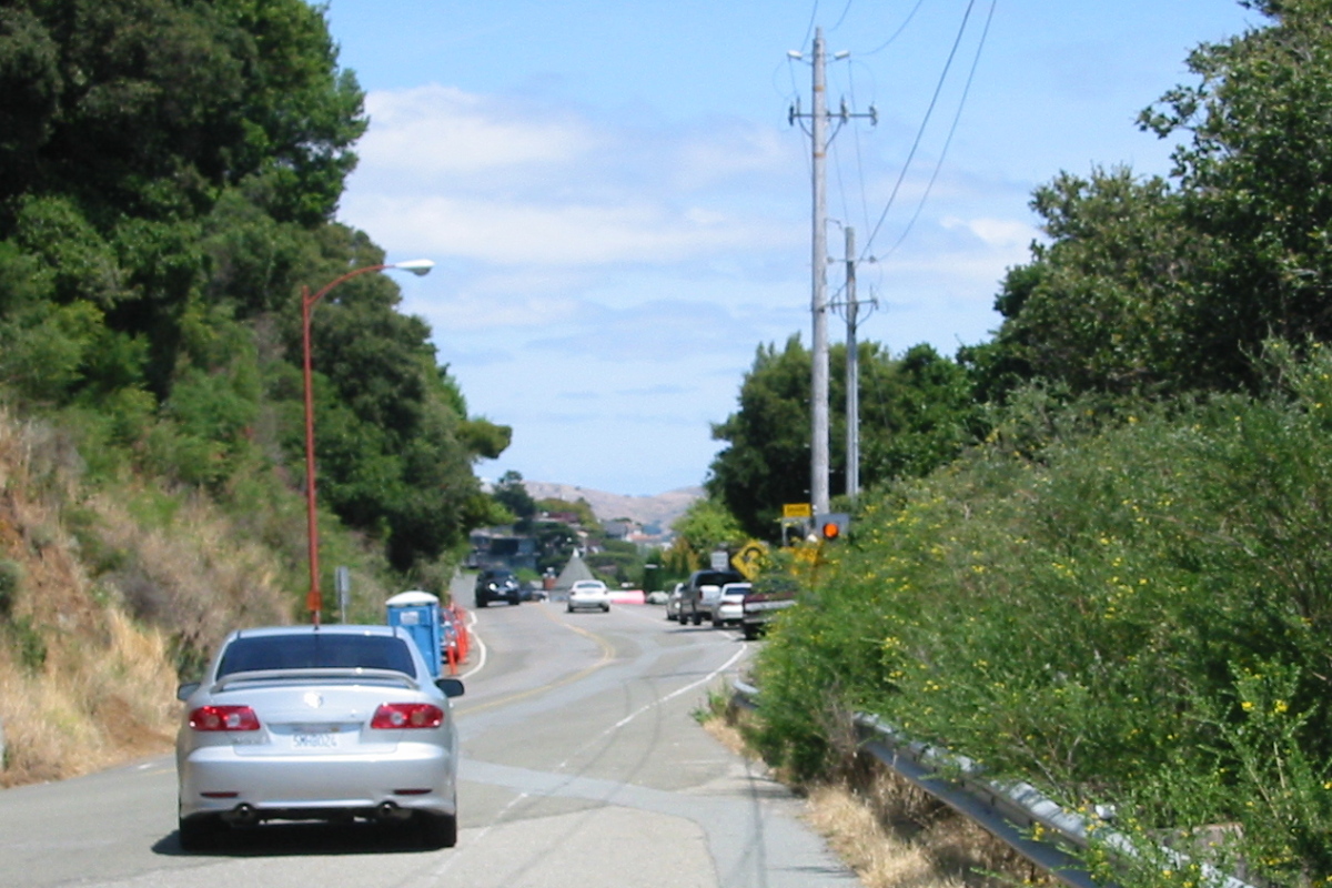 [Photo: Alexander Ave Approaching Sausalito]