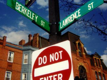 [Photo: Berkeley, Lawrence, Do Not Enter]